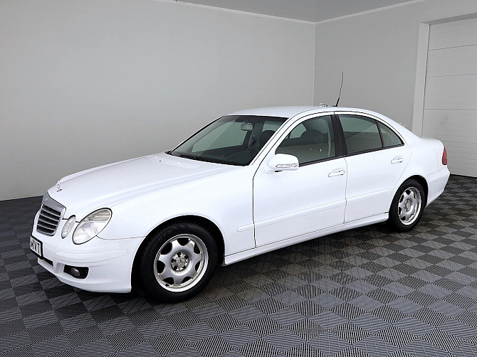 Mercedes-Benz E 200 Elegance Facelift ATM 1.8 120kW Tallina - foto 2