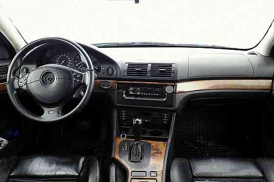 BMW 525 Sportpakett Facelift ATM 2.5 D 120kW Tallina