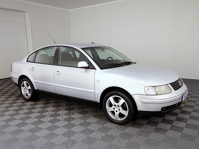Volkswagen Passat Comfortline ATM 2.5 TDI 110kW Tallina - foto 1