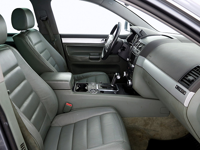 Volkswagen Touareg Highline ATM 4.9 V10 TDI 230kW Tallina - foto 6
