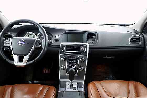 Volvo V60 Summum AWD 4x4 ATM 2.4 D5 151kW Tallina