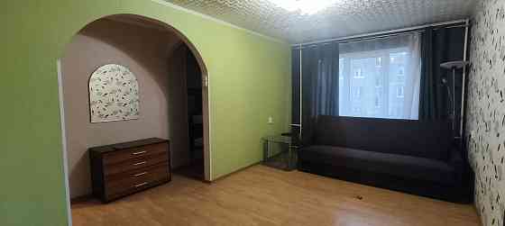 Izīrē 1-istabas dzīvokli Juglā, 250eur/mēn. Komunālie vasarā 50-60eur, ziemā ap 100eur. Maksa... Rīga