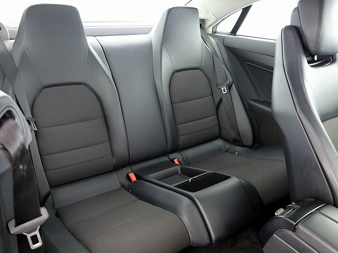 Mercedes-Benz E 250 Coupe Avantgarde ATM 2.1 CDI 150kW Tallina - foto 7