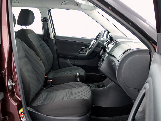 Skoda Fabia Comfortline Facelift 1.2 51kW Tallina - foto 6