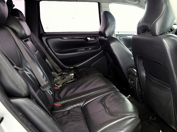 Volvo V70 Summum ATM 2.4 D5 120kW Tallina - foto 7