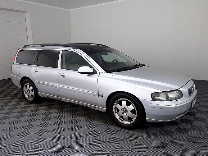 Volvo V70 Summum ATM 2.4 D5 120kW Tallina - foto 1