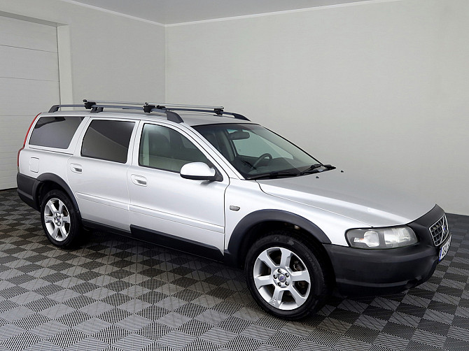 Volvo XC70 Summum AWD ATM 2.4 D5 120kW Tallina - foto 1