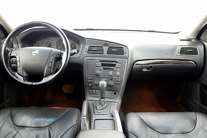 Volvo XC70 Summum AWD ATM 2.4 D5 120kW Tallina - foto 5