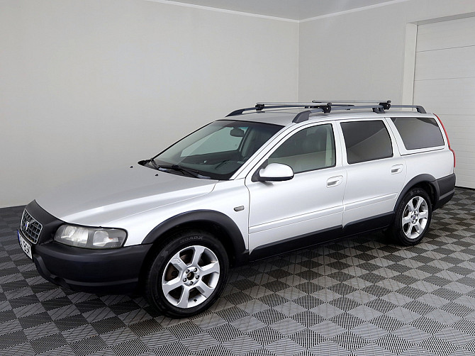 Volvo XC70 Summum AWD ATM 2.4 D5 120kW Tallina - foto 2
