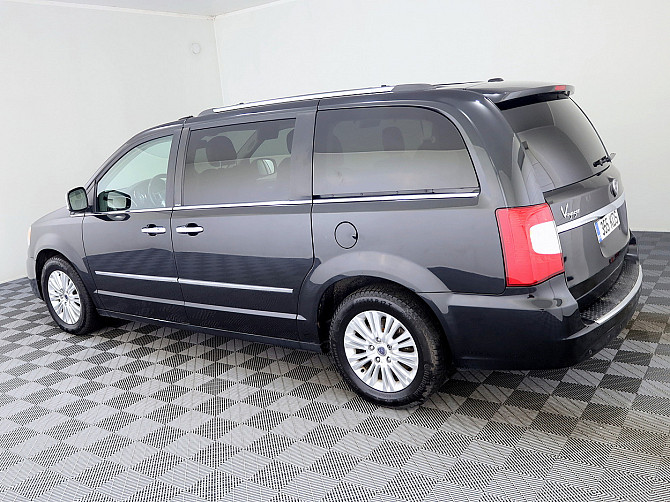 Lancia Voyager Limited ATM 2.8 CRD 131kW Tallina - foto 4