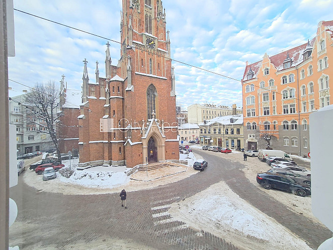 Projekts - Ģertrūdes 10, fasādes māja, renovēta māja, ieeja no ielas, ir lifts, kāpņu telpa Rīga - foto 5