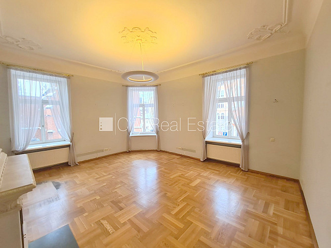 Projekts - Ģertrūdes 10, fasādes māja, renovēta māja, ieeja no ielas, ir lifts, kāpņu telpa Rīga - foto 1