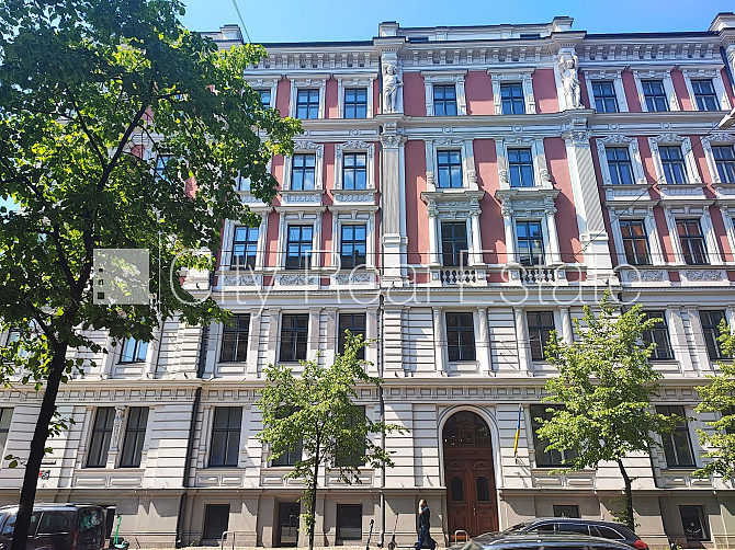 Реновированный дом, плата за обслуживание в месяц 100 EUR, благоустроенный Рига - изображение 18