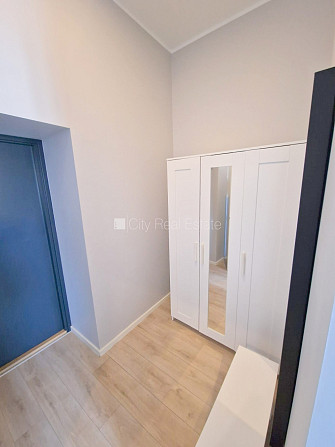 Fasādes māja, renovēta māja, slēgts pagalms, ieeja no ielas un pagalma, kāpņu telpa pēc Rīga - foto 13