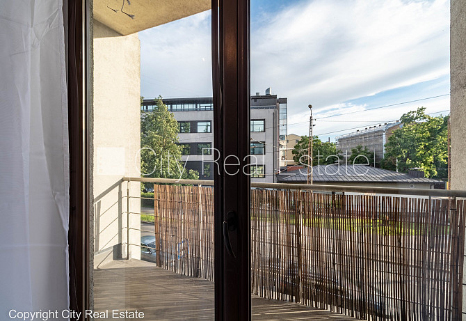 Projekts - Caramel, jaunceltne, ieeja no ielas un pagalma, ir lifts, terase, logi vērsti uz ielas Rīga - foto 17