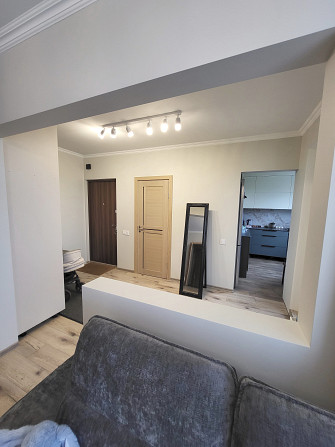 Īpašnieks pārdod ekskluzīvu 3 istabu 119. sērijas dzīvokli, 80 m². Pilnībā gatavs dzīvošanai.... Рига - изображение 2