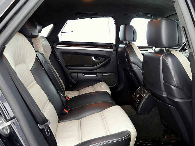 Audi A8 S-Line Individual Facelift ATM 3.0 TDI 171kW Tallina - foto 7