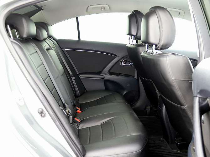 Toyota Avensis Linea Sol LPG ATM 2.0 112kW Таллин - изображение 7