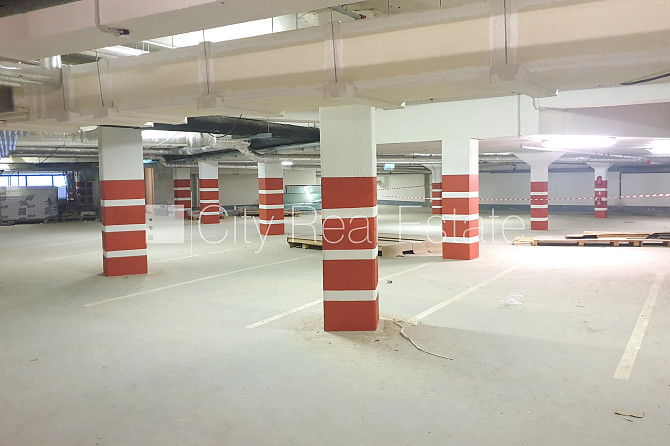 Pagalma ēka, fasādes māja, slēgts pagalms, ieeja no ielas, ir lifts, kāpņu telpa pēc Rīga - foto 12