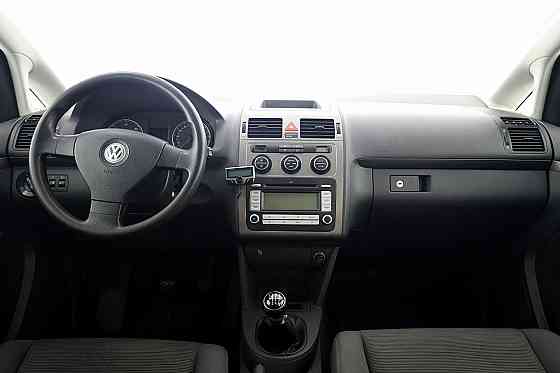 Volkswagen Touran Comfortline Facelift 1.9 TDI 66kW Tallina
