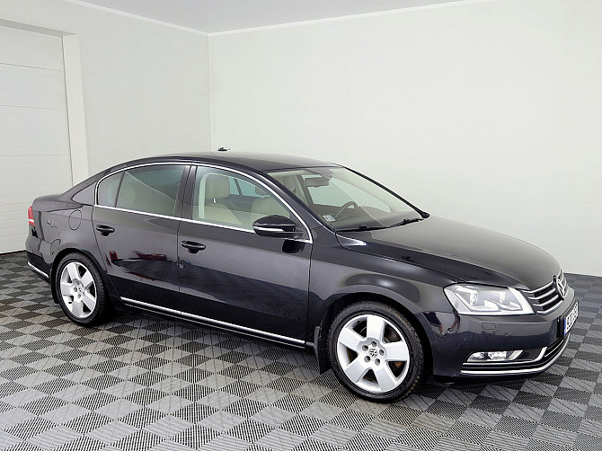 Volkswagen Passat Highline Facelift ATM 2.0 155kW Tallina - foto 1
