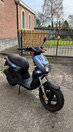Pārdodu savu MBK Stunt ļoti labā stāvoklī; dzinējs ir kā jauns, un tas darbojas lieliski. Lai... Rīga - foto 4