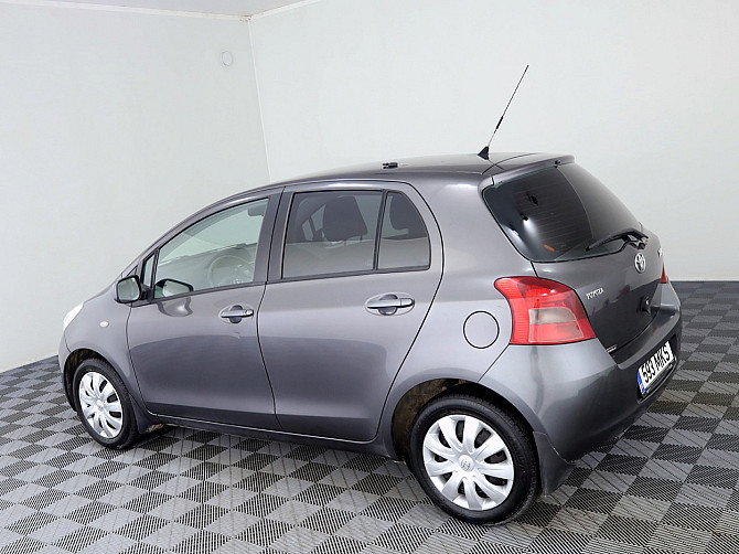 Toyota Yaris Linea Sol A-C 1.3 64kW Tallina - foto 4