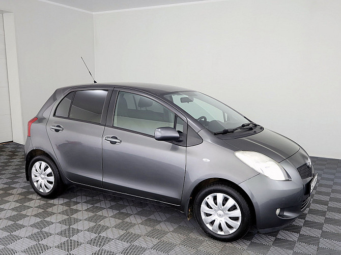 Toyota Yaris Linea Sol A-C 1.3 64kW Tallina - foto 1