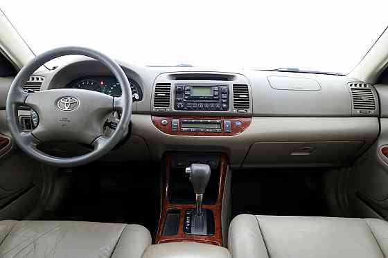 Toyota Camry Luxury ATM 2.4 112kW Таллин