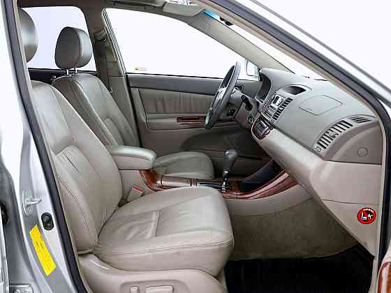 Toyota Camry Luxury ATM 2.4 112kW Таллин