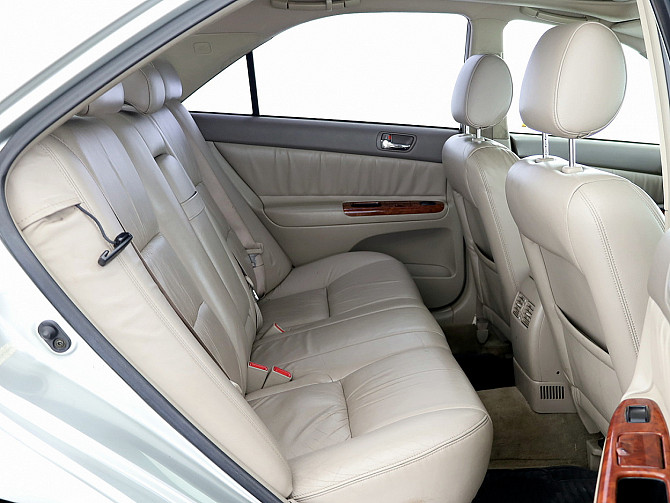 Toyota Camry Luxury ATM 2.4 112kW Таллин - изображение 7