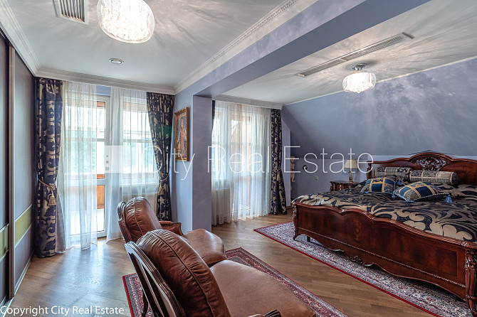 Zeme īpašumā, fasādes māja, renovēta māja, slēgts pagalms, ir lifts, kāpņu telpa pēc Rīga - foto 13