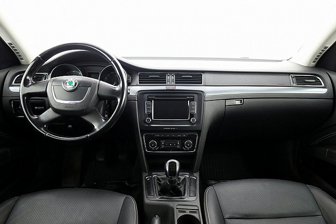 Skoda Superb Highline 1.4 92kW Tallina - foto 5