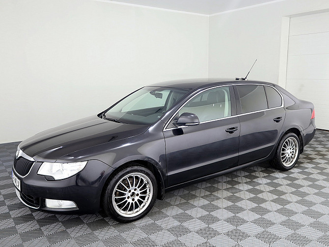 Skoda Superb Highline 1.4 92kW Tallina - foto 2
