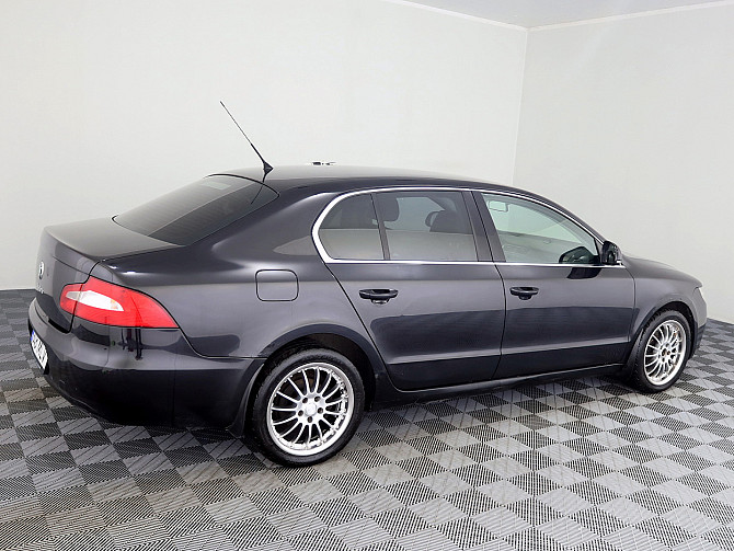 Skoda Superb Highline 1.4 92kW Tallina - foto 3