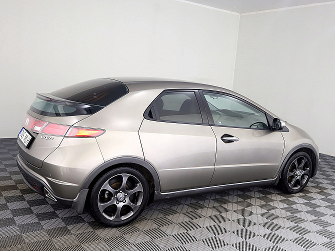Honda Civic Elegance 1.8 103kW Таллин - изображение 3