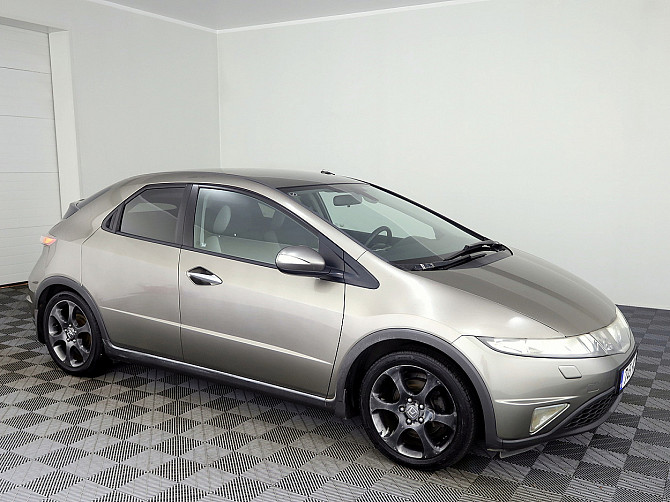 Honda Civic Elegance 1.8 103kW Таллин - изображение 1