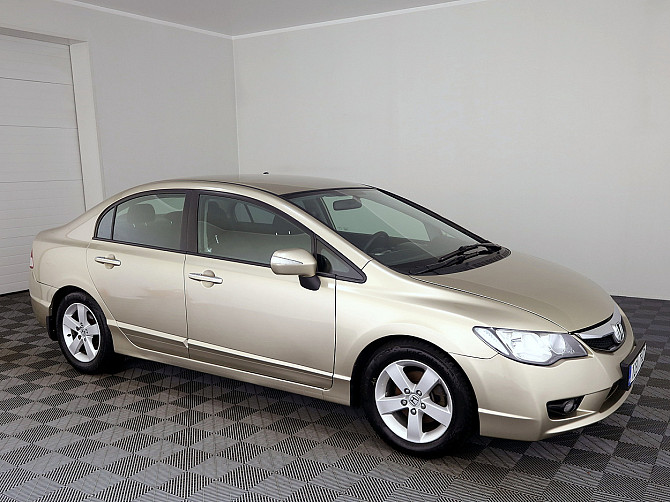 Honda Civic Elegance LPG ATM 1.8 103kW Tallina - foto 1