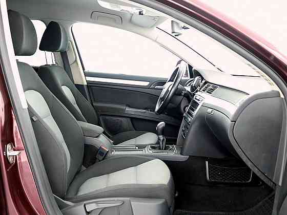 Skoda Superb Comfortline 2.0 TDI 125kW Tallina
