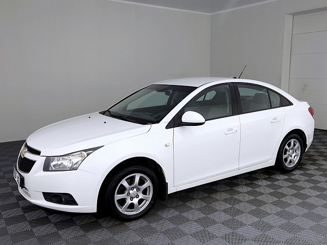 Chevrolet Cruze Comfort Facelift 2.0 VCDi 92kW Tallina - foto 2