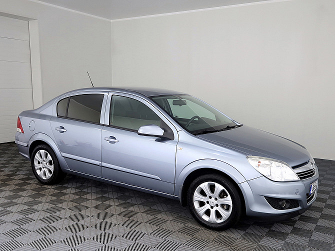 Opel Astra Elegance Facelift 1.6 85kW Tallina - foto 1