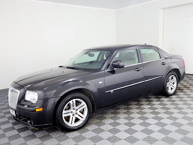 Chrysler 300 C SRT Design 3.0 CRD 155kW Tallina - foto 2