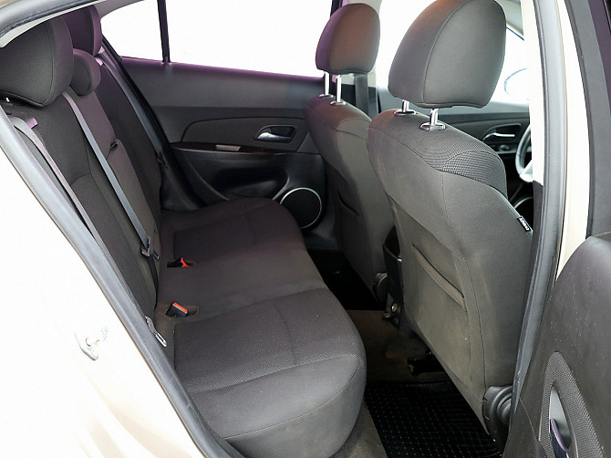 Chevrolet Cruze Comfort 1.8 104kW Таллин - изображение 7