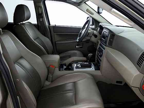 Jeep Grand Cherokee Limited 3.0 CRD 160kW Tallina