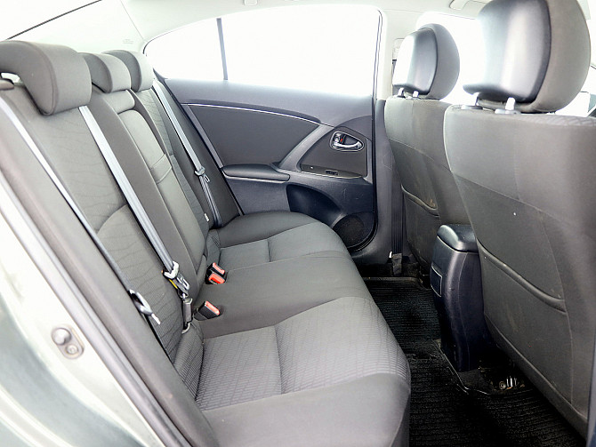 Toyota Avensis Linea Sol 1.8 108kW Таллин - изображение 7