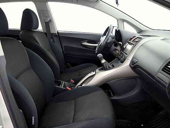 Toyota Auris Linea Sol 1.4 71kW Tallina