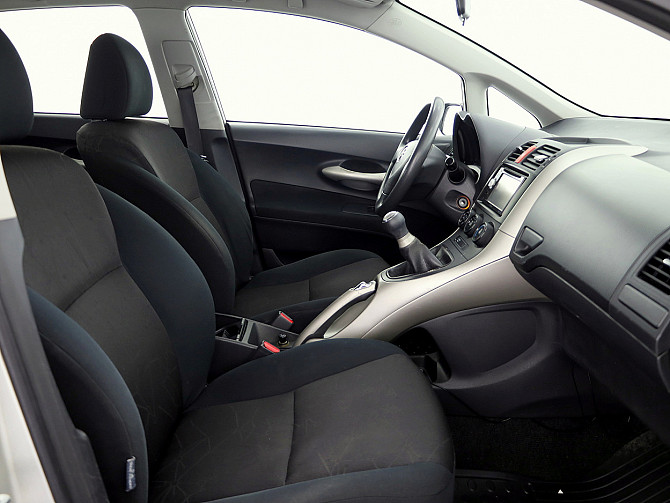 Toyota Auris Linea Sol 1.4 71kW Tallina - foto 6