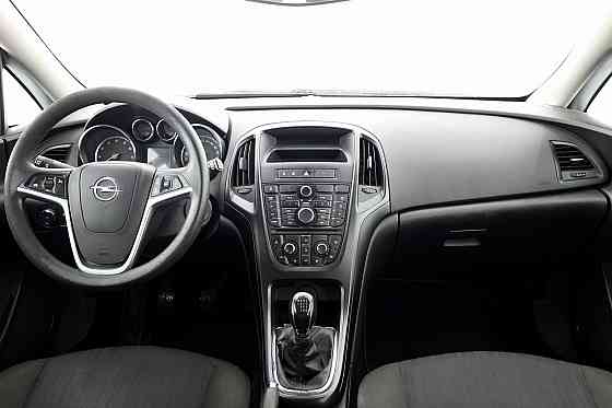 Opel Astra Sports Tourer 1.4 103kW Tallina