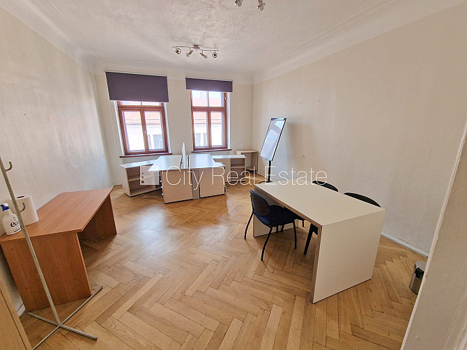 Fasādes māja, renovēta māja, viena kvadrātmetra apsaimniekošanas maksa mēnesī  1.95 EUR, Rīga - foto 1
