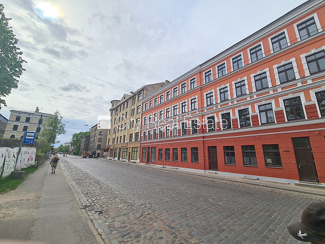 Fasādes māja, renovēta māja, slēgts pagalms, ieeja no ielas un pagalma, kāpņu telpa pēc Rīga - foto 15